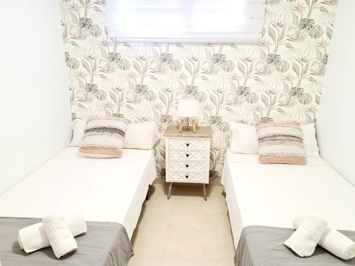 Apartamento Moderno Y Con Estilo En La Carihuela Torremolinos Eksteriør bilde